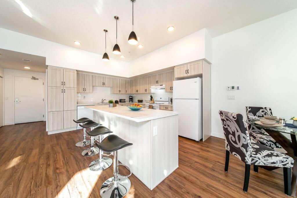 Apartment Stylish Close To D/t Free Parking King Bed 2bed